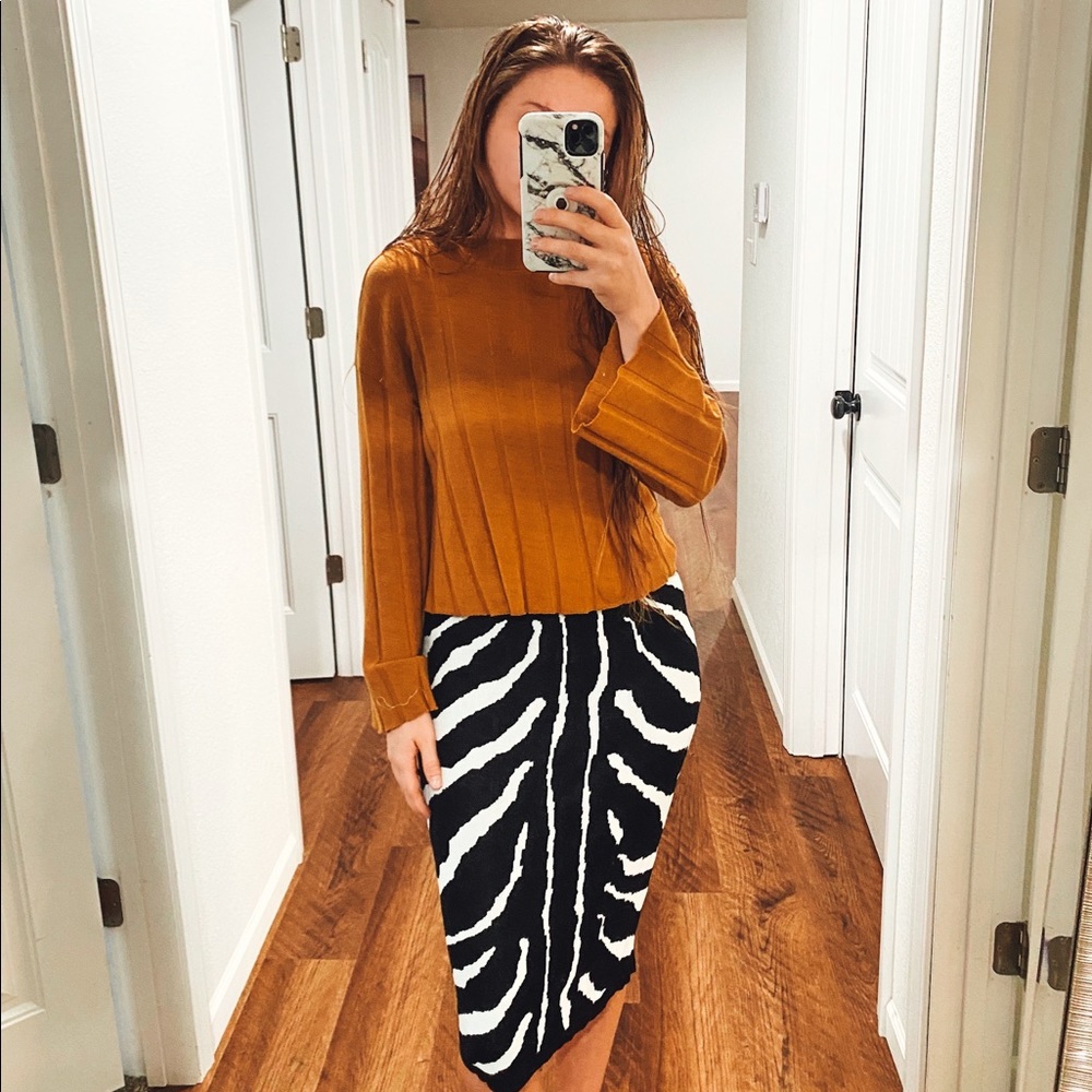 Midi skirt